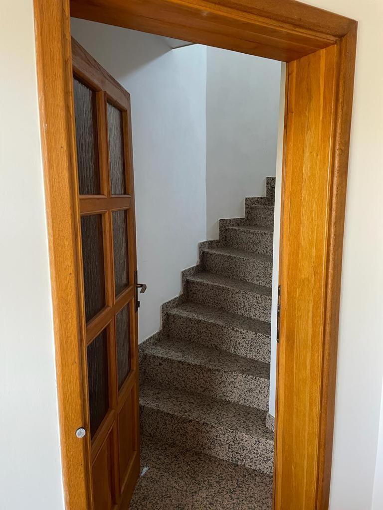 Rozi Apartament *